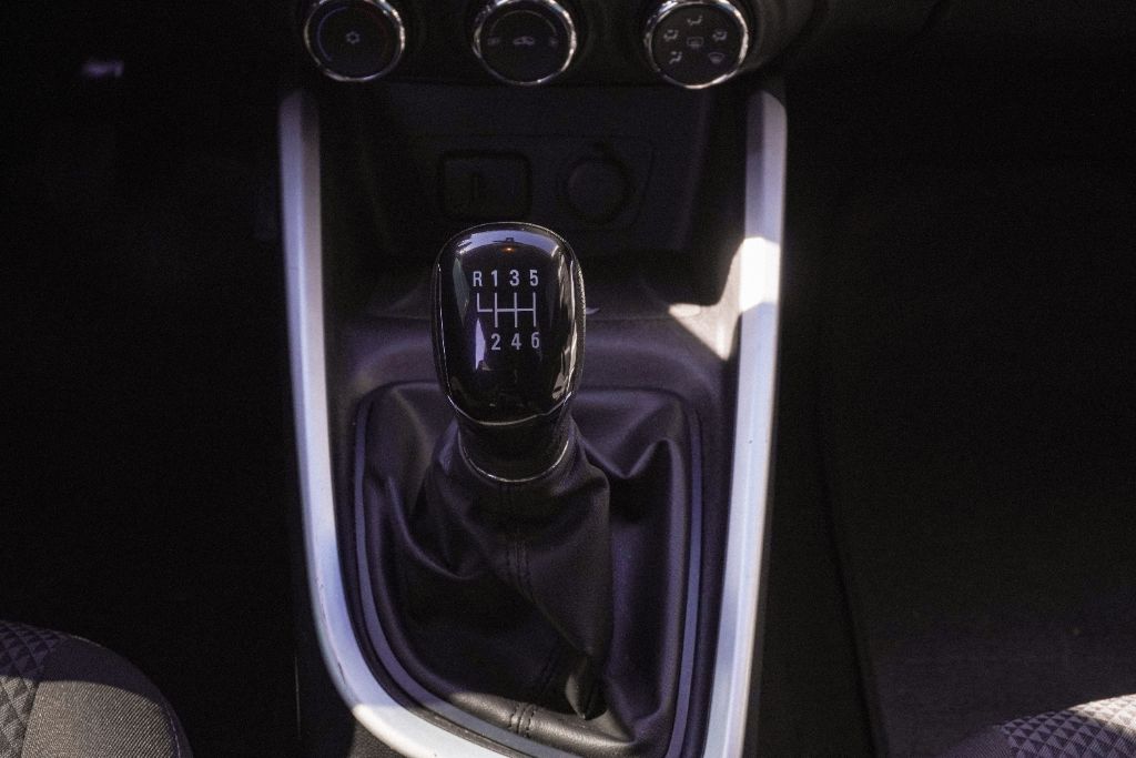 ONIX SEDAN Plus LTZ 1.0 12V TB Flex Mec. — foto 10