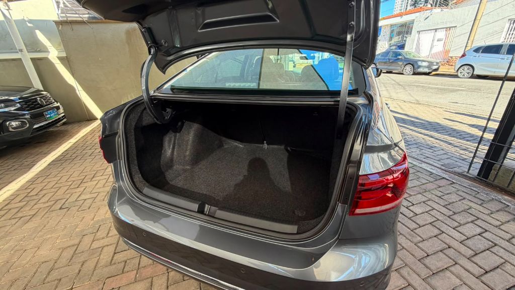 VIRTUS Highline 200 TSI 1.0 Flex 12V Aut — foto 13