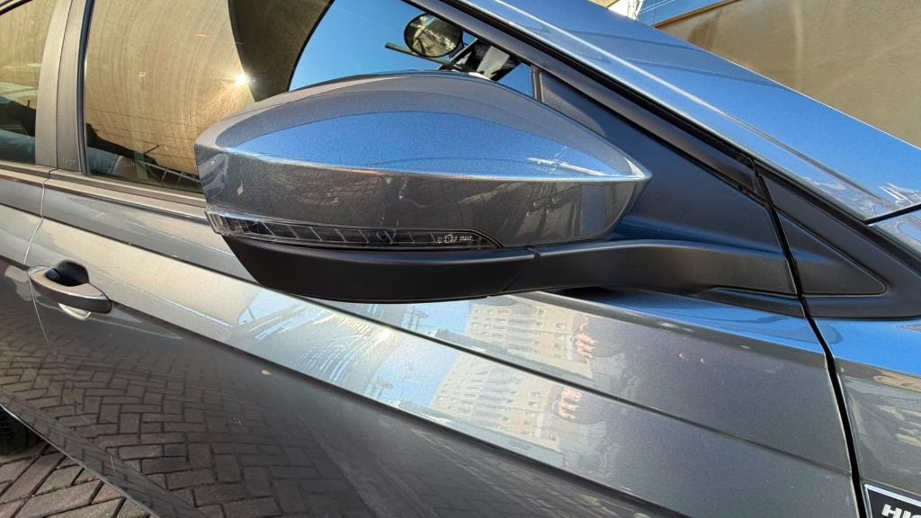 VIRTUS Highline 200 TSI 1.0 Flex 12V Aut — foto 12