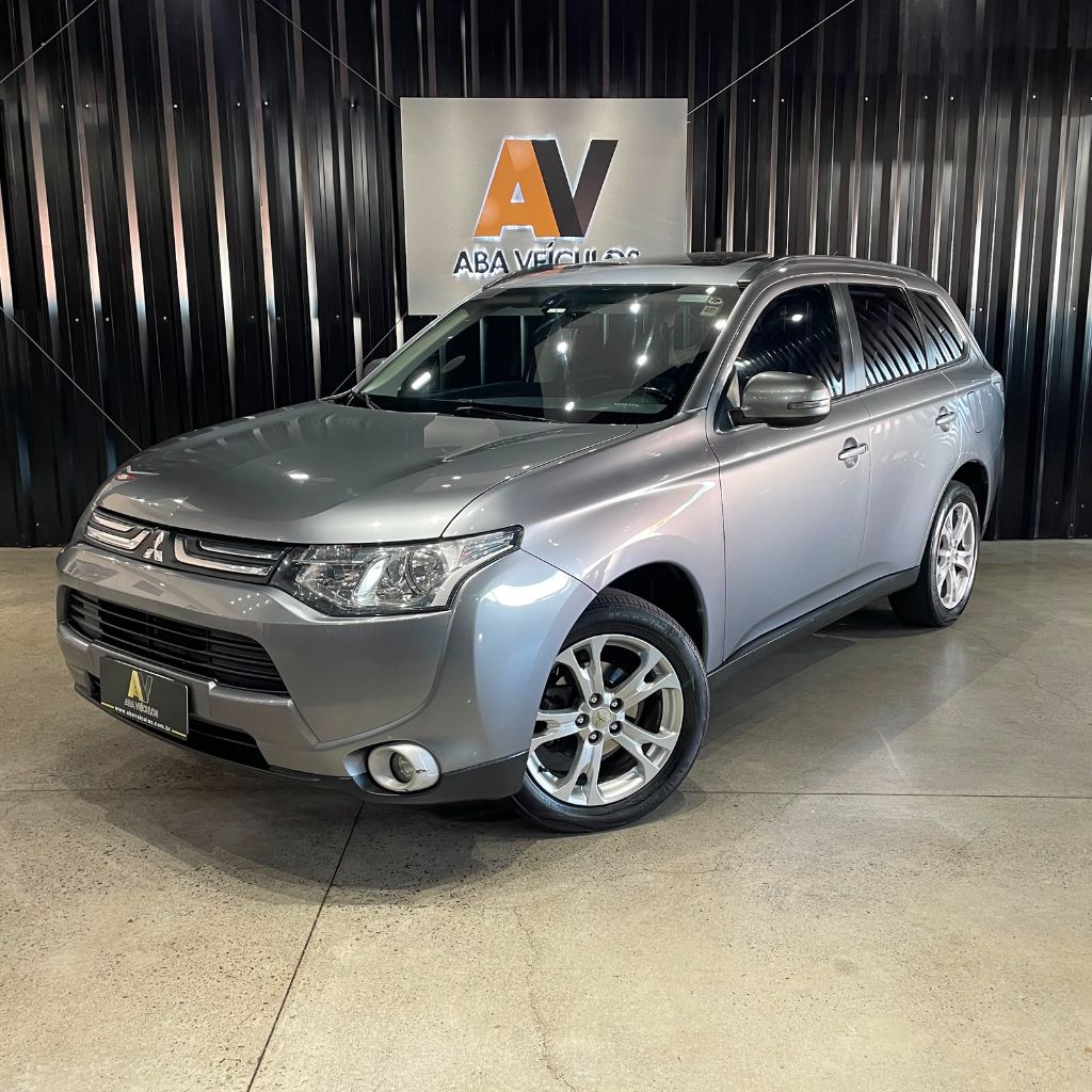 OUTLANDER 2.0 16V 160cv Aut. — foto 2