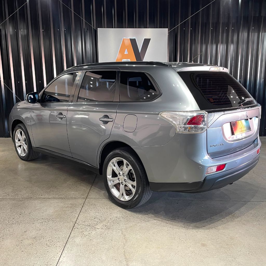 OUTLANDER 2.0 16V 160cv Aut. — foto 8