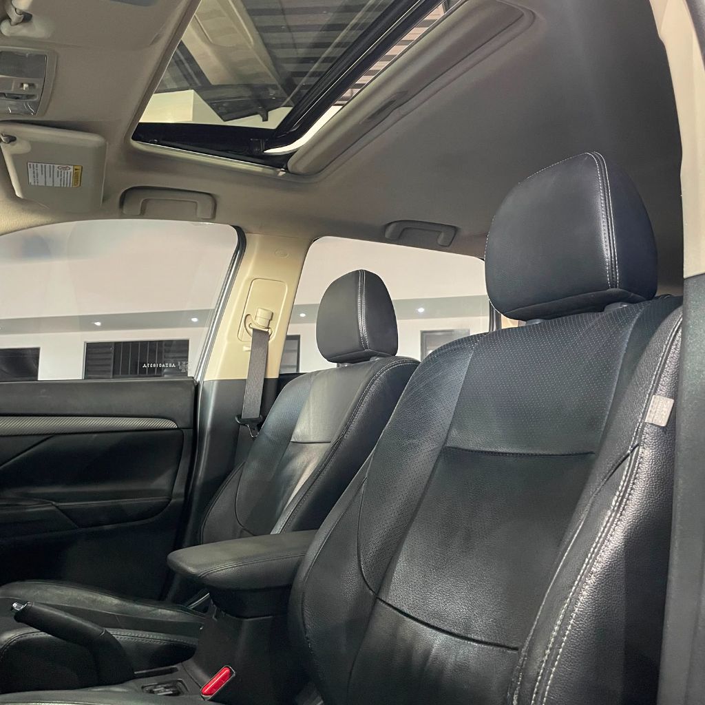OUTLANDER 2.0 16V 160cv Aut. — foto 9