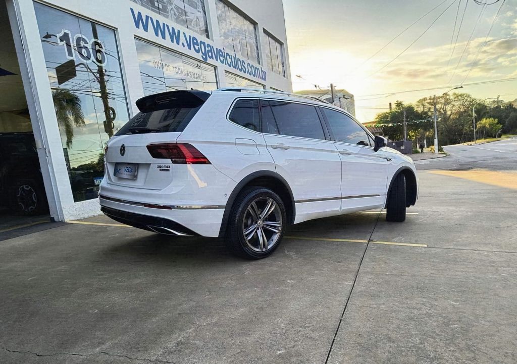 TIGUAN Allspac R-Line 350 TSI 2.0 4x4 — foto 2
