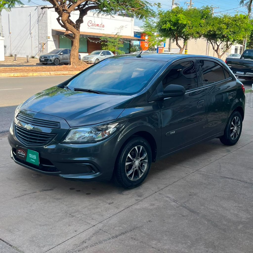 ONIX HATCH Joy 1.0 8V Flex 5p Mec. — foto 2