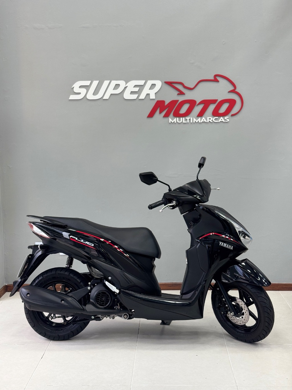FLUO 125 CONNECTED  — foto 1
