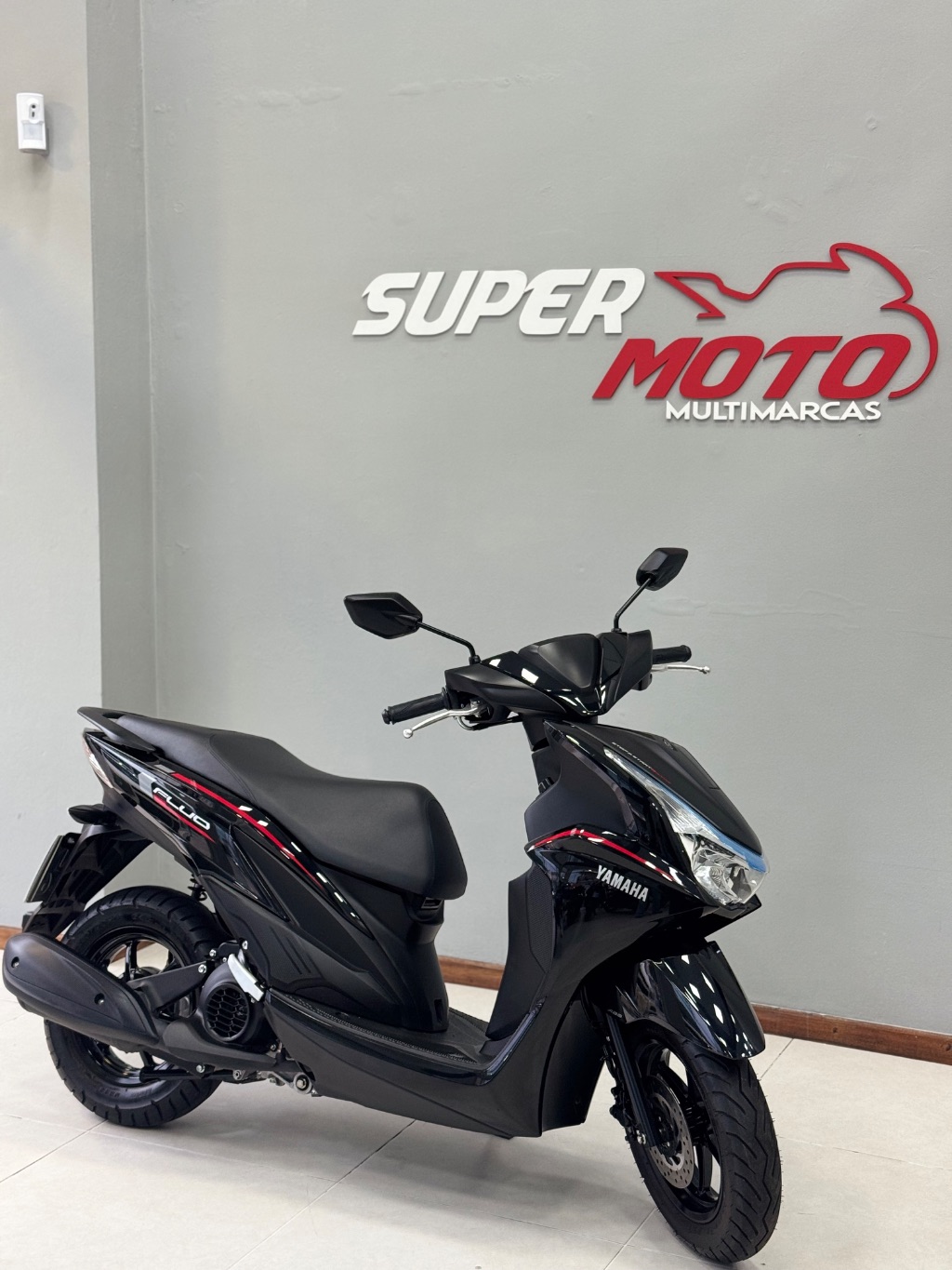 FLUO 125 CONNECTED  — foto 2