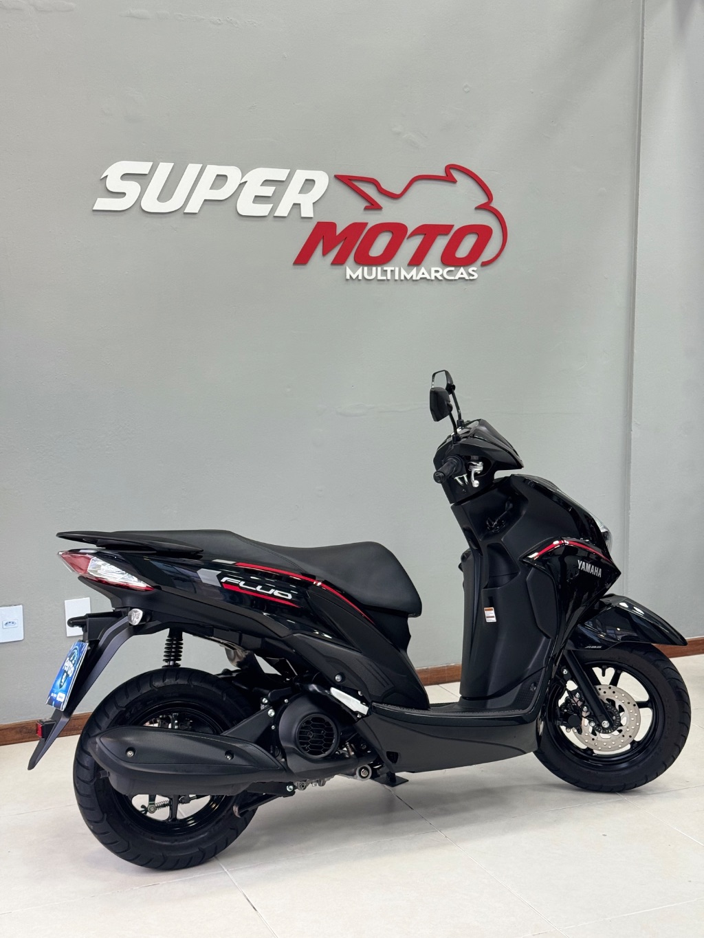FLUO 125 CONNECTED  — foto 5