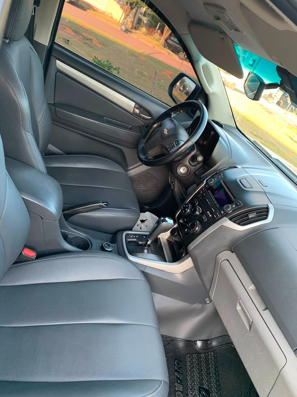 S10 Pick-Up LT 2.8 TDI 4x4 CD Diesel Aut — foto 4