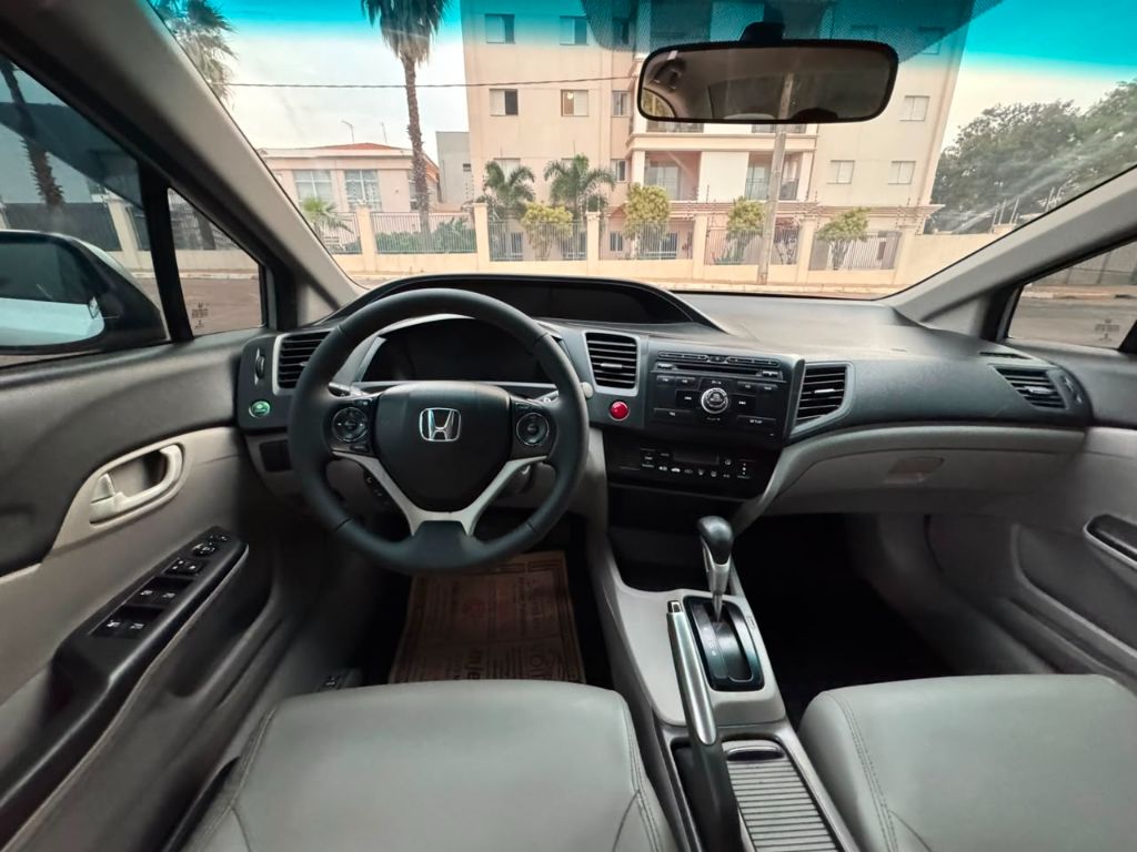 Civic Sedan LXR 2.0 Flexone 16V Aut. 4p — foto 7
