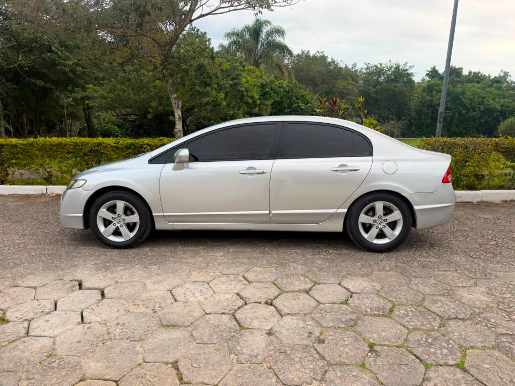 Civic Sedan LXS 1.8/1.8 Flex 16V Aut. 4p — foto 7