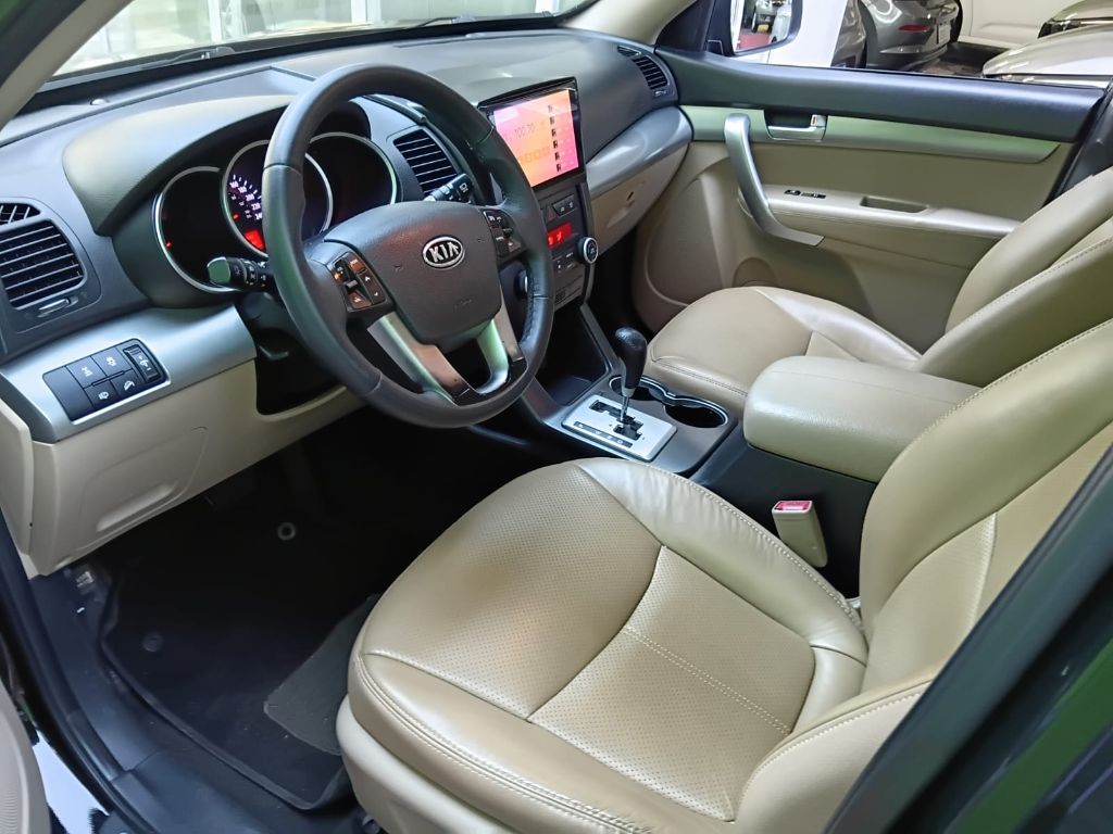 Sorento 3.5 V6 24V 4x2 Aut. — foto 14