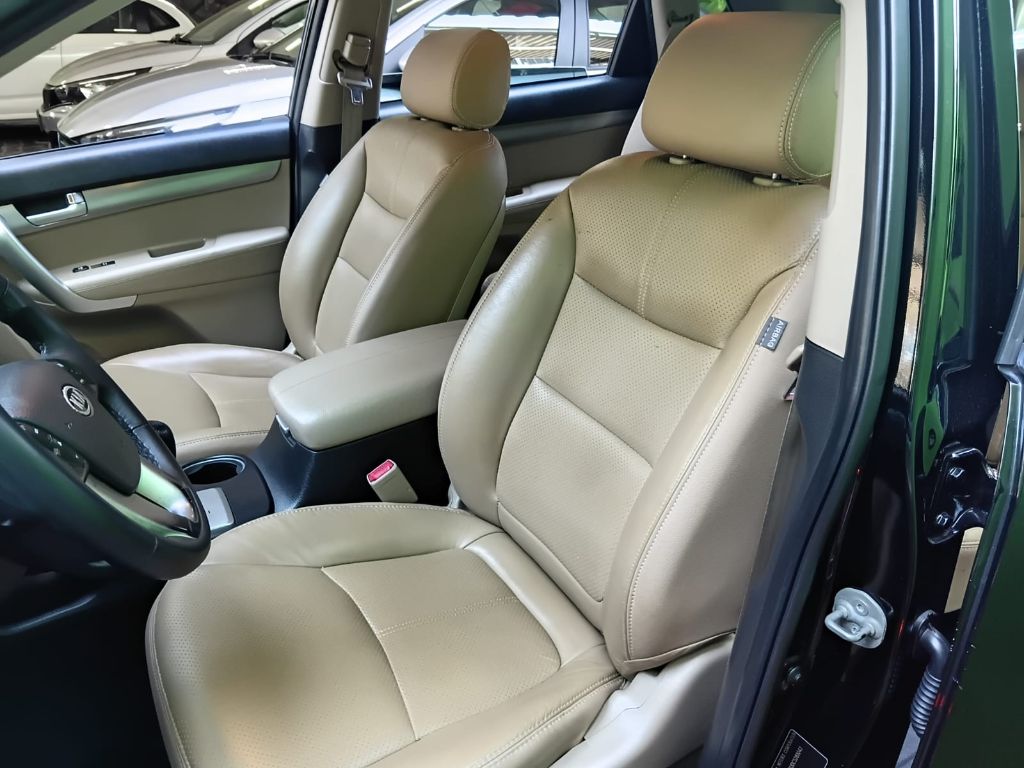 Sorento 3.5 V6 24V 4x2 Aut. — foto 13