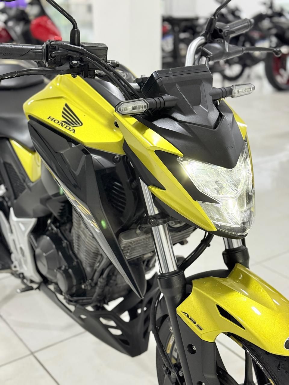 CB 300F Twister Flex — foto 9