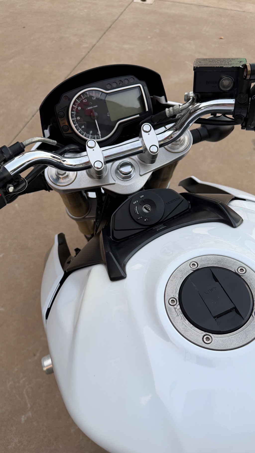GSR 750 — foto 2