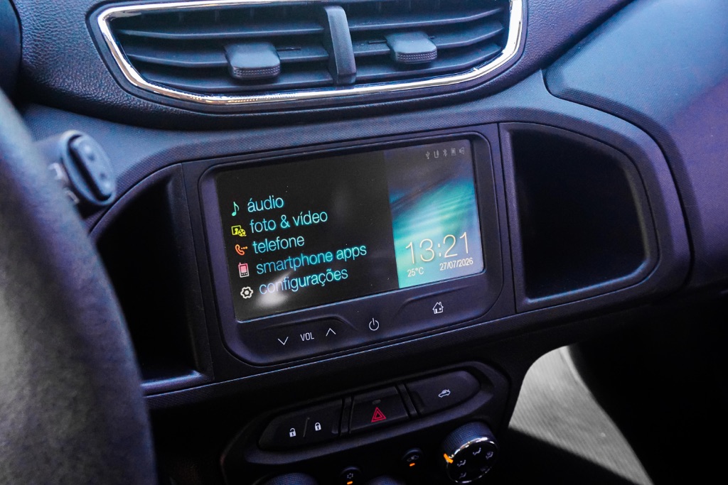 ONIX HATCH LTZ 1.4 8V FlexPower 5p Mec. — foto 17