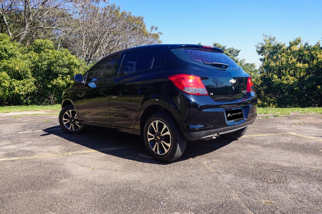 ONIX HATCH LTZ 1.4 8V FlexPower 5p Mec. — foto 4