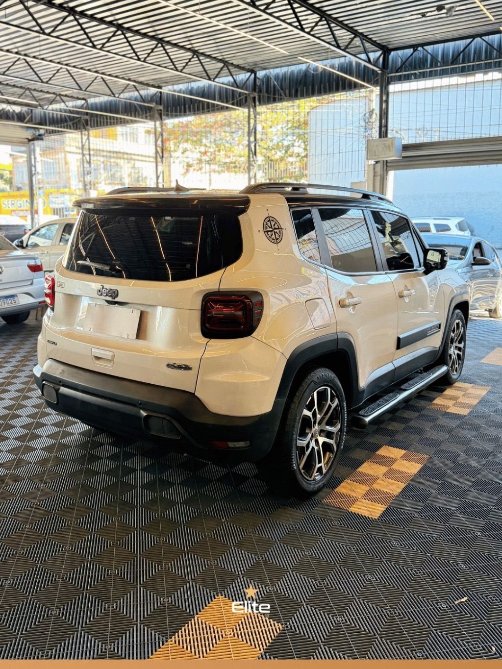 Renegade Long. T270 1.3 TB 4x2 Flex Aut. — foto 4