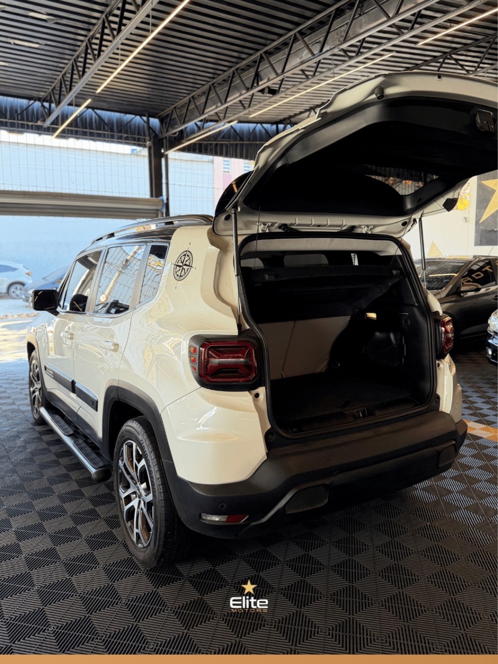 Renegade Long. T270 1.3 TB 4x2 Flex Aut. — foto 10
