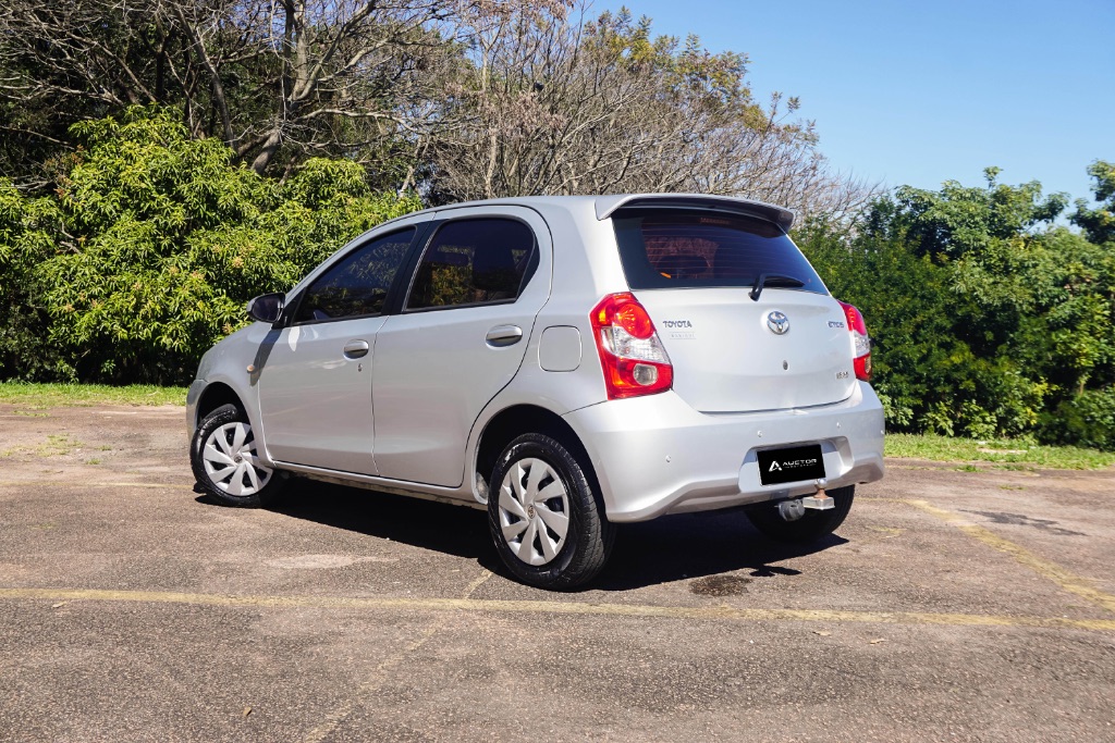 ETIOS XS 1.5 Flex 16V 5p Mec. — foto 3