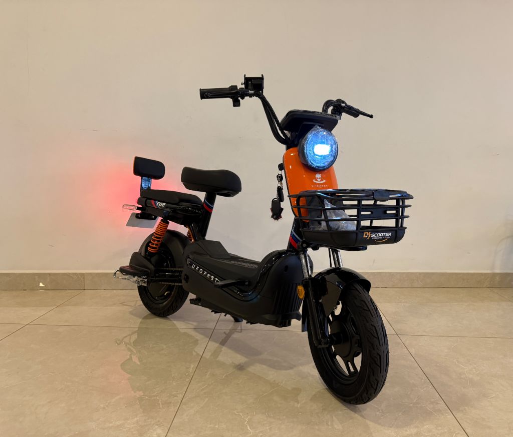 UFO-FAST F02 Auto propelido elétrico com motor 800W — foto 1