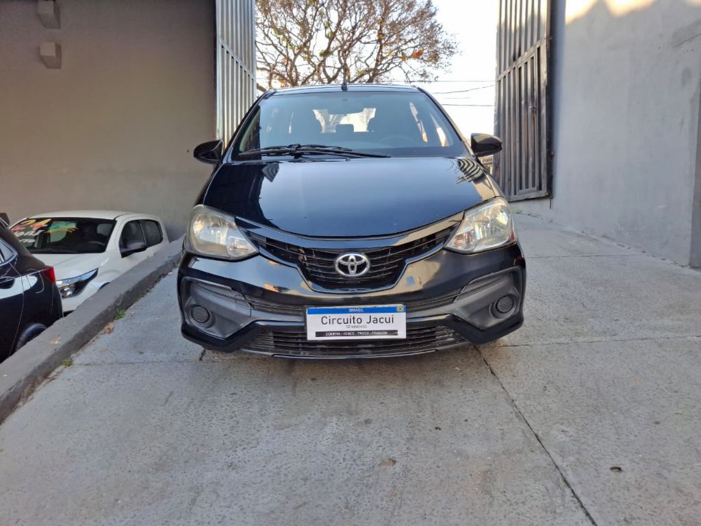 ETIOS X Sedan 1.5 flex manual — foto 14