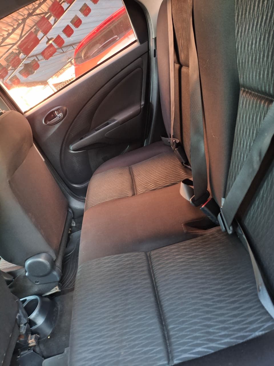 ETIOS X Sedan 1.5 flex manual — foto 9