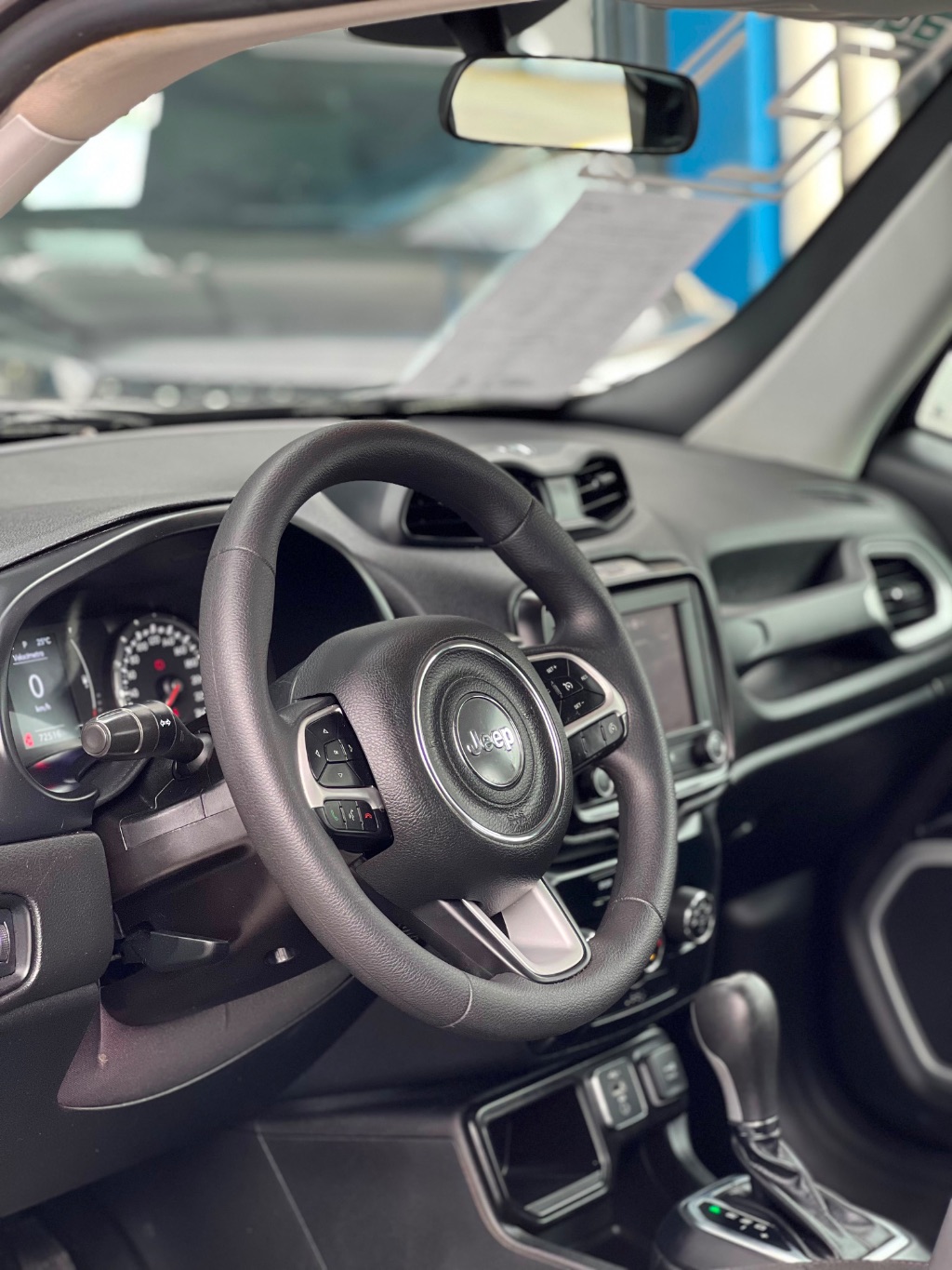 Renegade Sport 1.8 4x2 Flex 16V Aut. — foto 15
