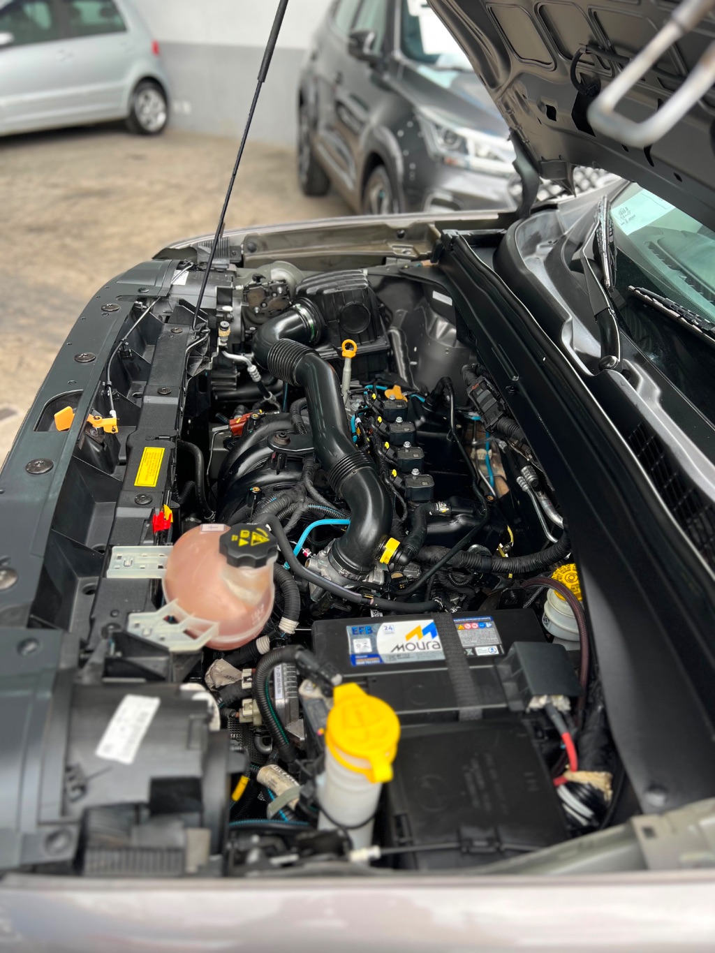 Renegade Sport 1.8 4x2 Flex 16V Aut. — foto 21