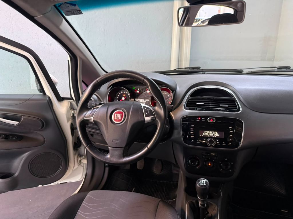 Punto ESSENCE 1.6 Flex 16V 5p — foto 12