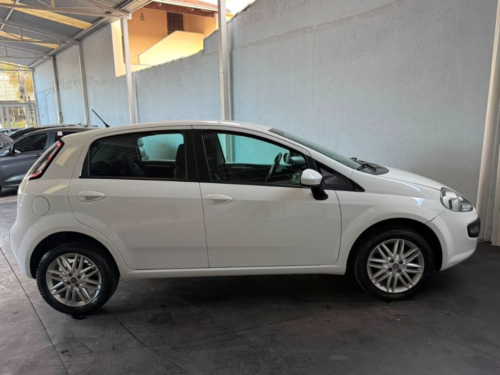 Punto ESSENCE 1.6 Flex 16V 5p — foto 7
