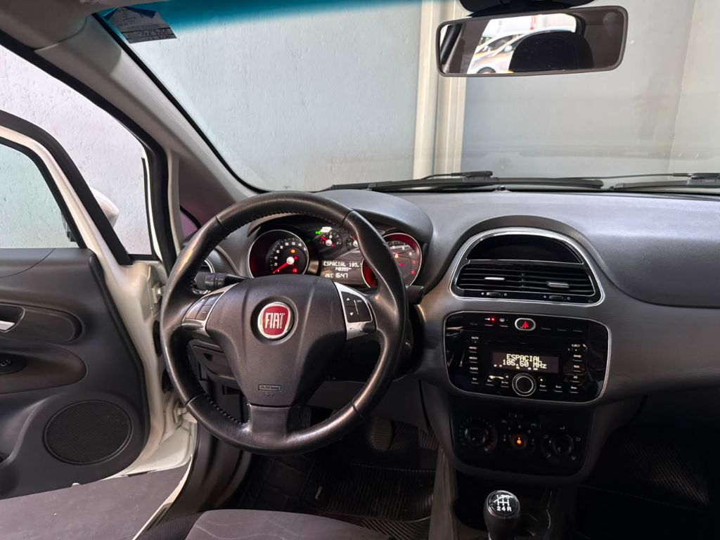Punto ESSENCE 1.6 Flex 16V 5p — foto 6