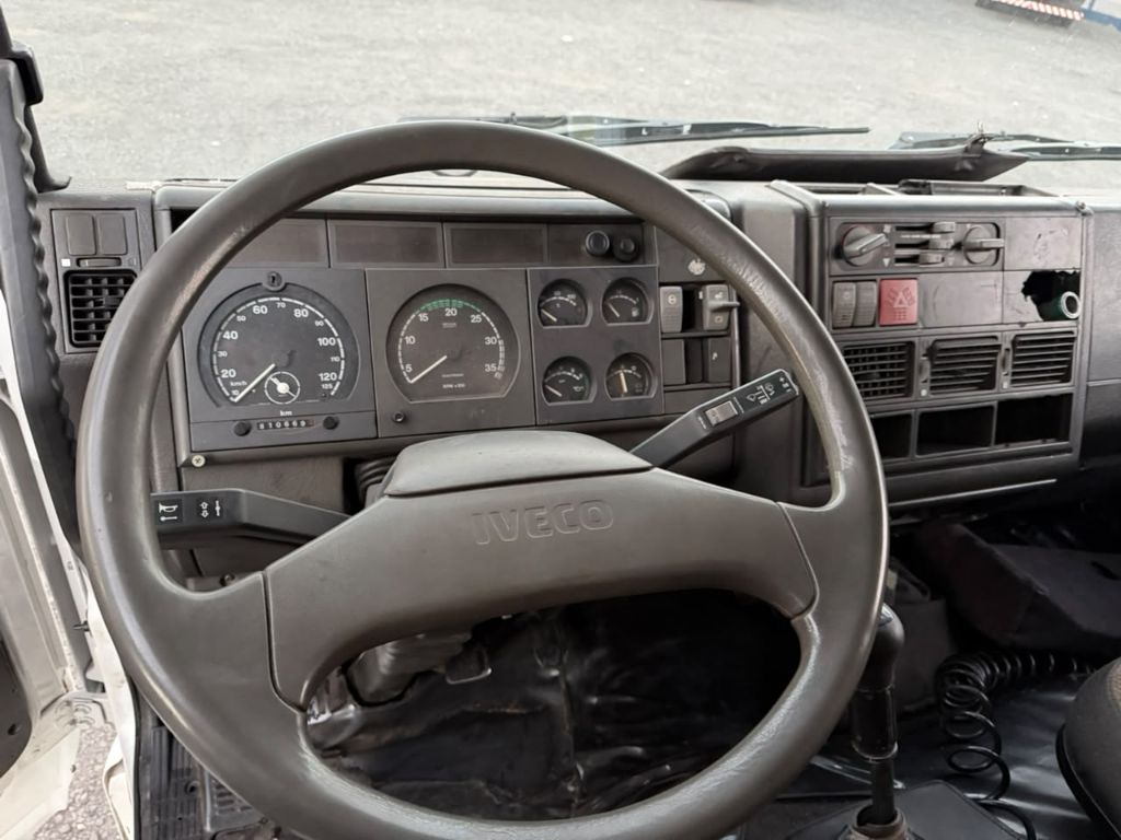 EUROCARGO 170-E22 3-Eixos 2p (diesel) — foto 6