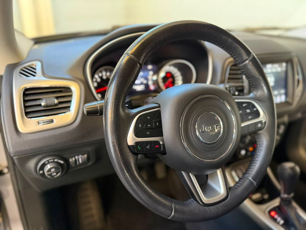 COMPASS LONGITUDE 2.0 4x2 Flex 16V Aut. — foto 9