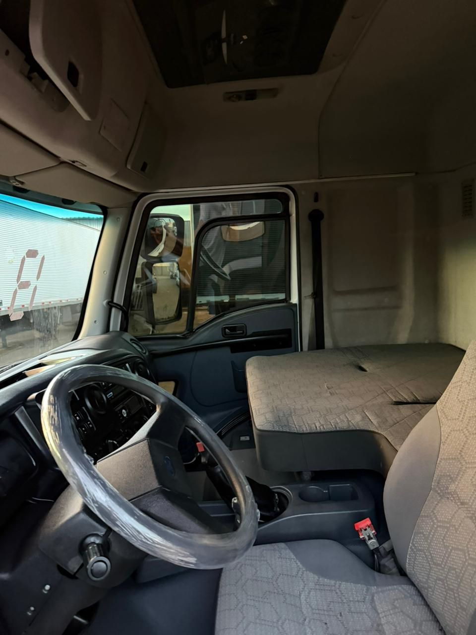 CARGO 2429 E 6x2 Turbo 2p (diesel)(E5) — foto 9