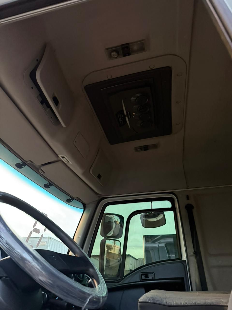 CARGO 2429 E 6x2 Turbo 2p (diesel)(E5) — foto 10