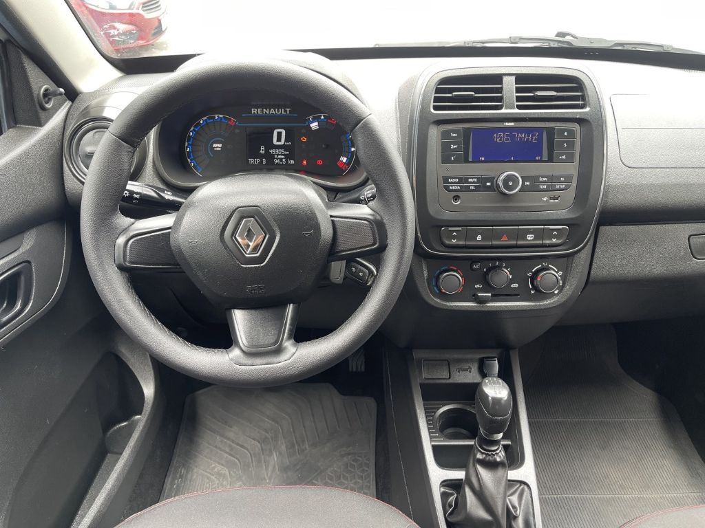 KWID Iconic 1.0 Flex 12V 5p Mec. — foto 2