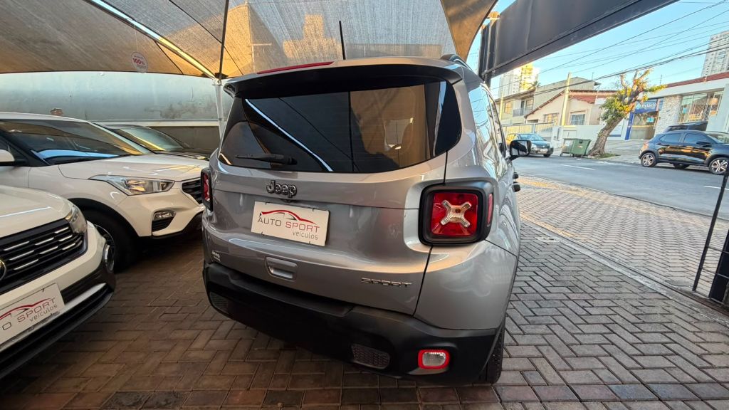 Renegade 1.8 4x2 Flex 16V Aut. — foto 6