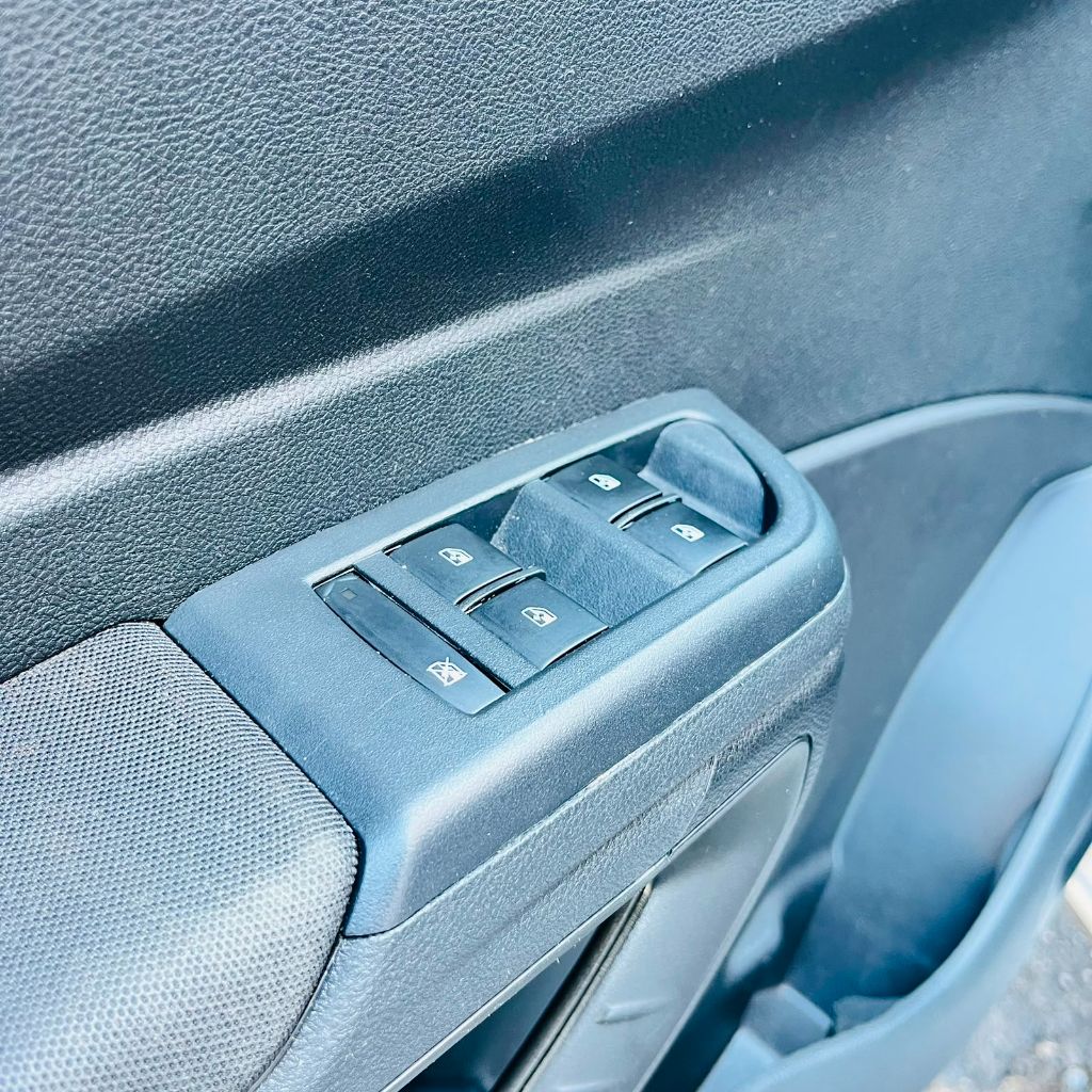 ONIX HATCH LTZ 1.4 8V FlexPower 5p Mec. — foto 9