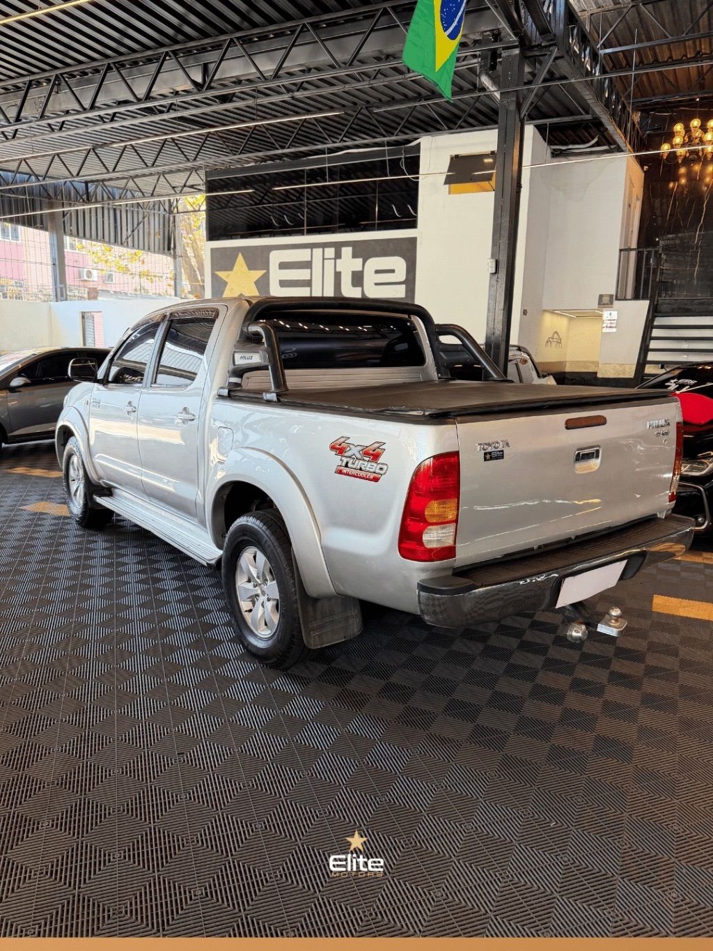 Hilux CD SRV D4-D 4x4 3.0 TDI Diesel Aut — foto 3
