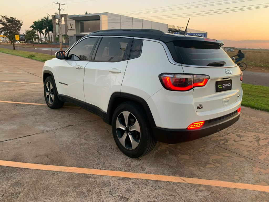 COMPASS LONGITUDE 2.0 4x2 Flex 16V Aut. — foto 14