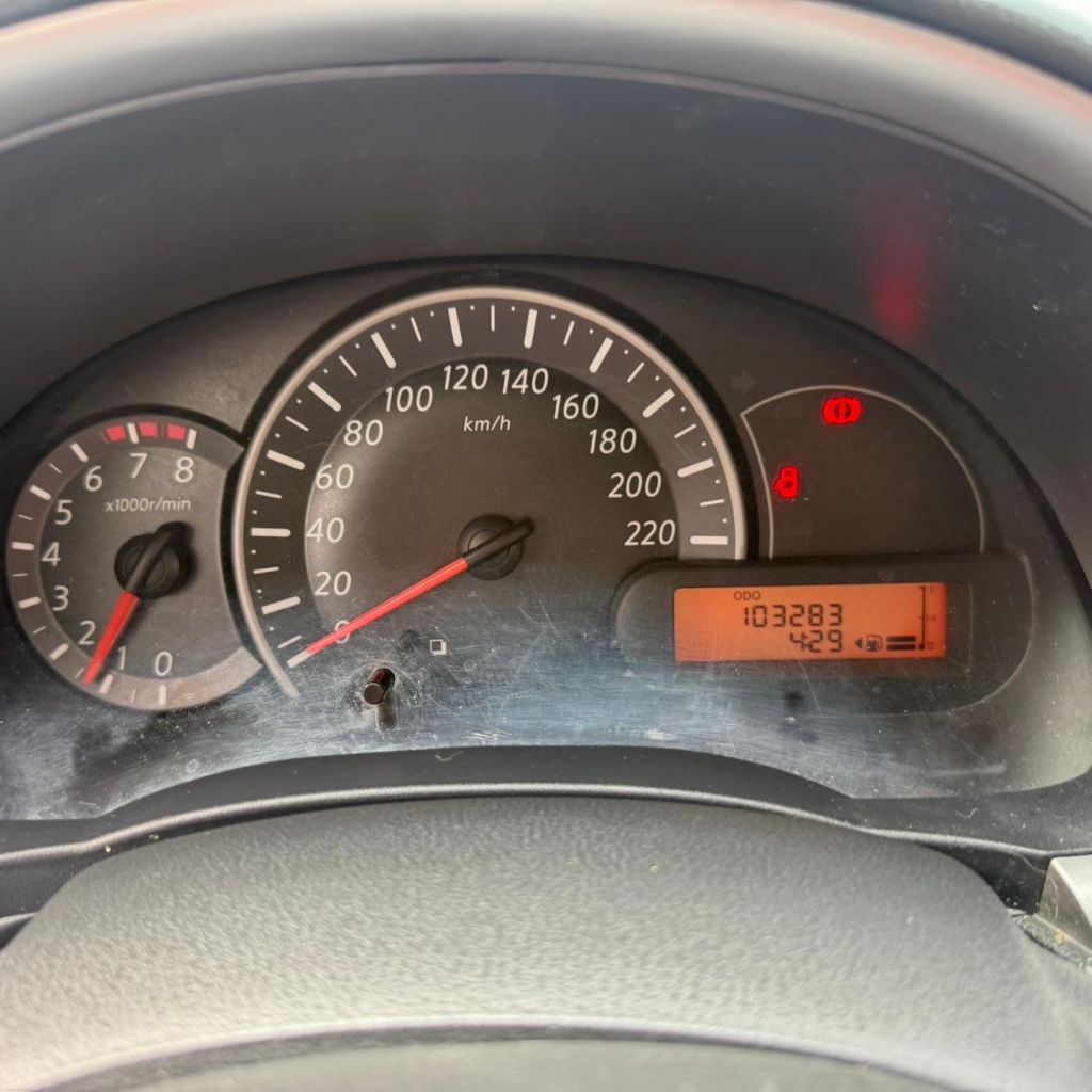 MARCH SV 1.6 16V Flex Fuel — foto 9