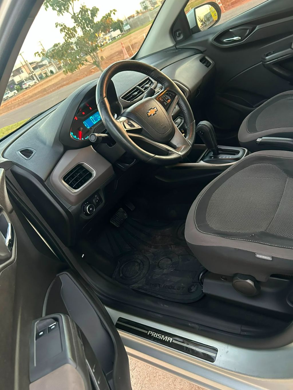 PRISMA Sed. LT 1.4 8V FlexPower 4p Aut. — foto 12