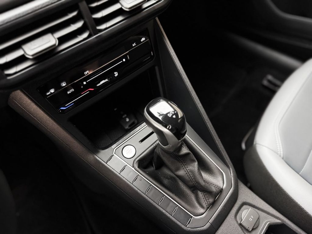 Nivus Highline 1.0 200 TSI Flex Aut. — foto 12