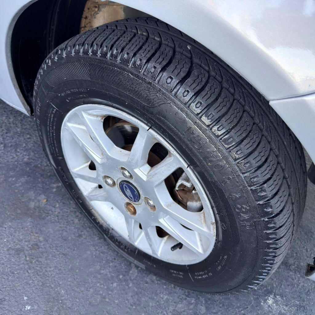 Fiesta Sed. 1.6 8V Flex 4p — foto 7