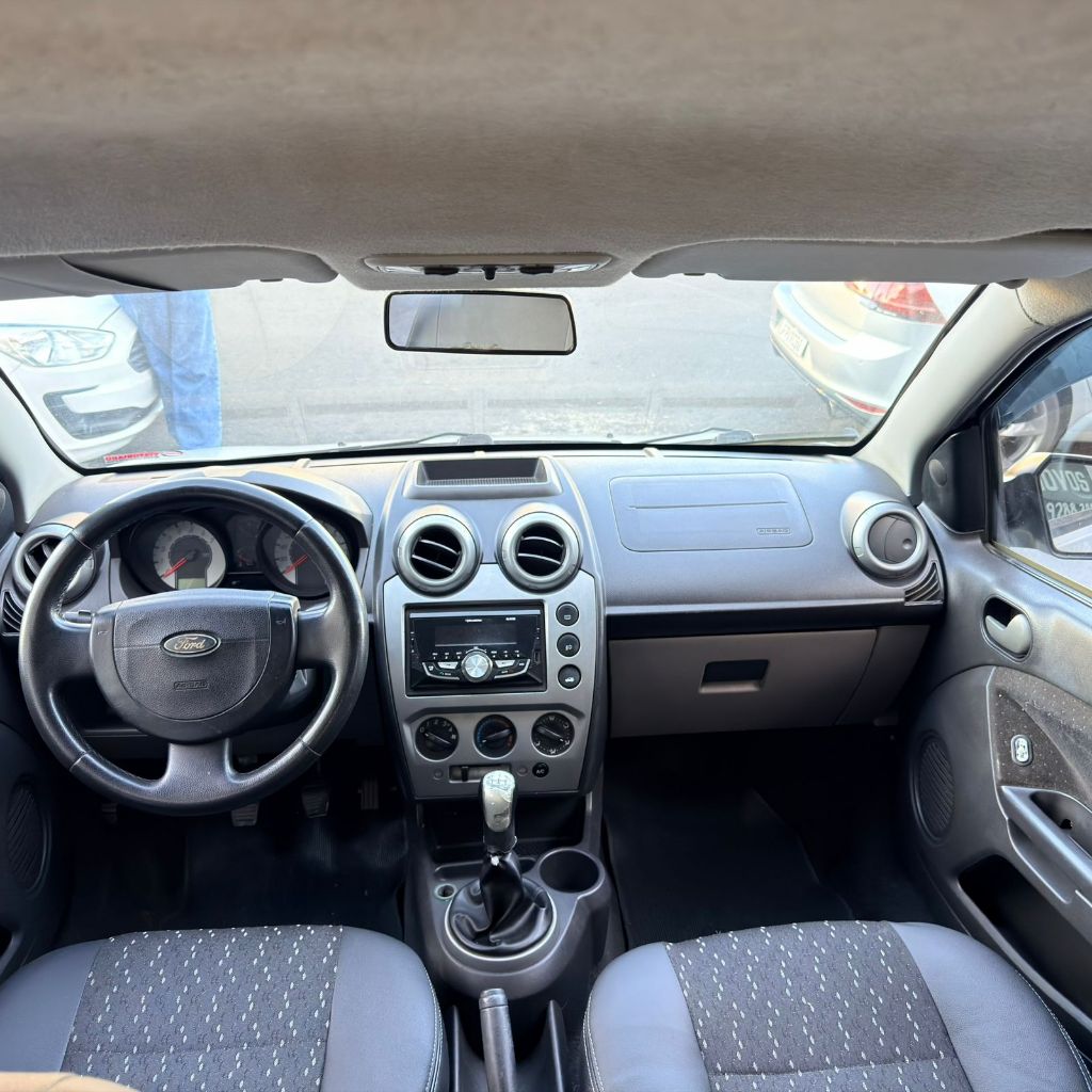 Fiesta Sed. 1.6 8V Flex 4p — foto 4