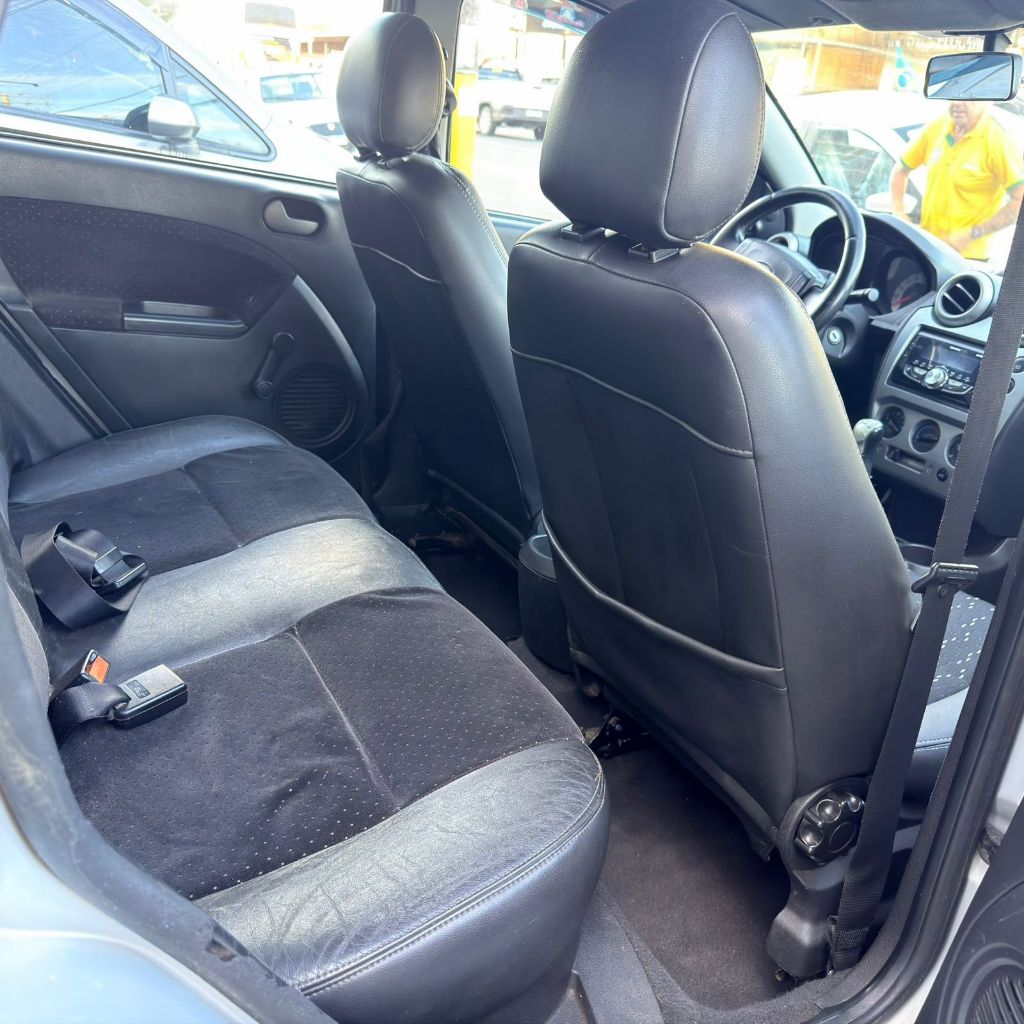 Fiesta Sed. 1.6 8V Flex 4p — foto 10
