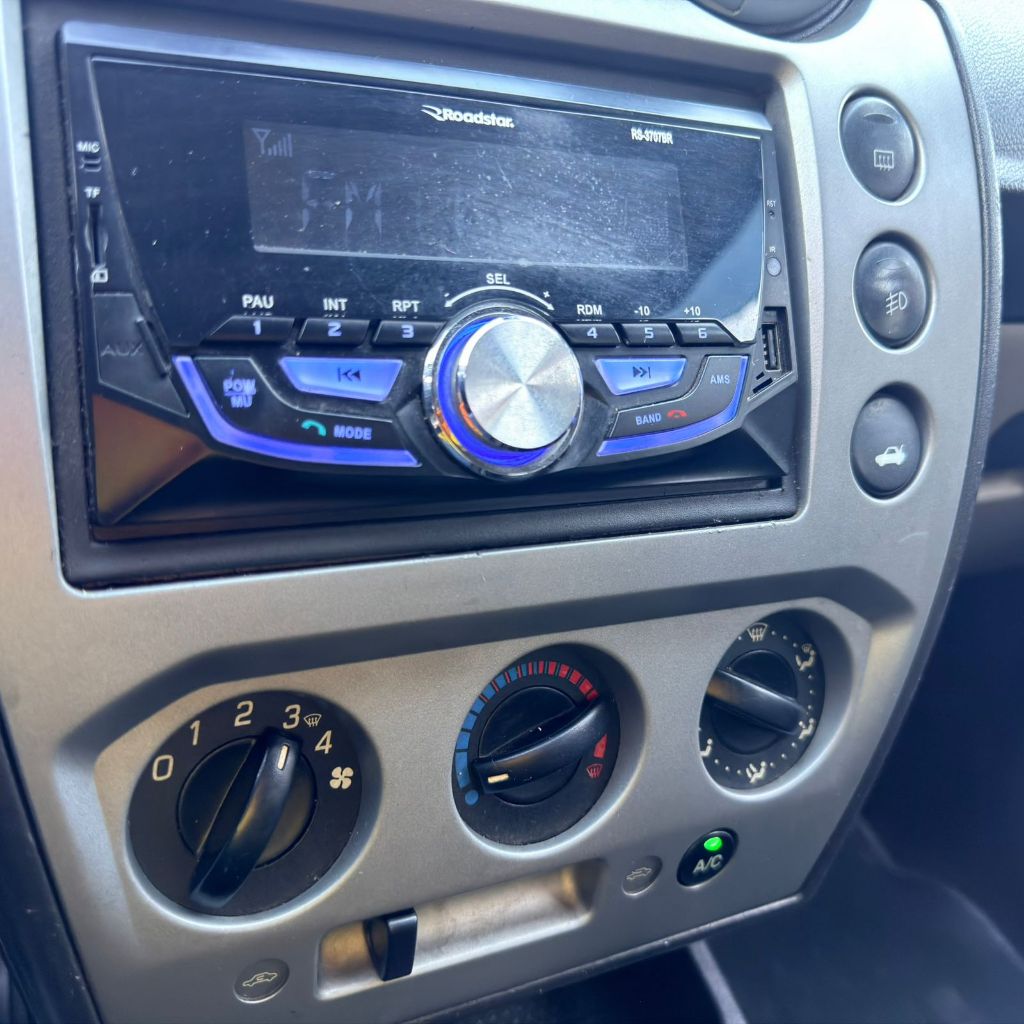 Fiesta Sed. 1.6 8V Flex 4p — foto 13