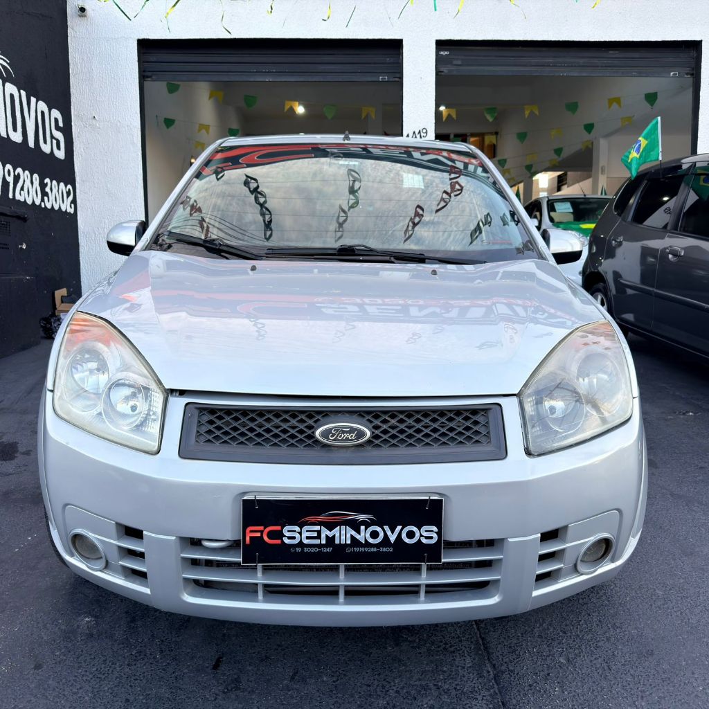 Fiesta Sed. 1.6 8V Flex 4p — foto 1