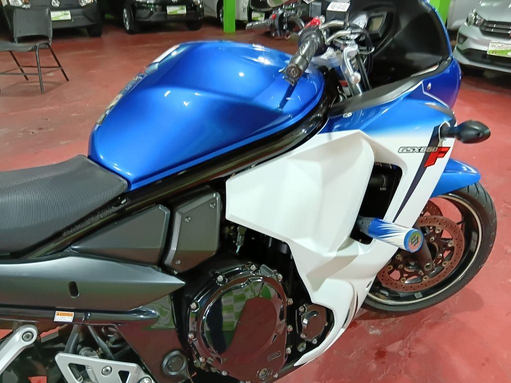 GSX  650F — foto 13