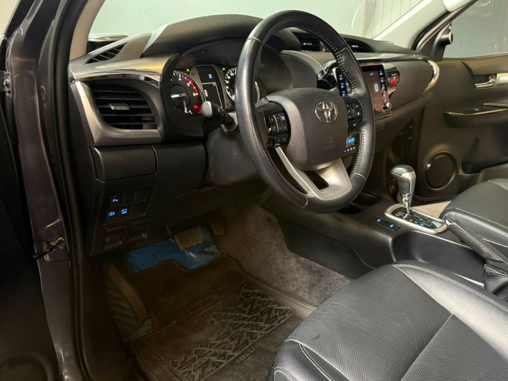 Hilux CD SRX 4x4 2.8 TDI 16V Diesel Aut. — foto 17